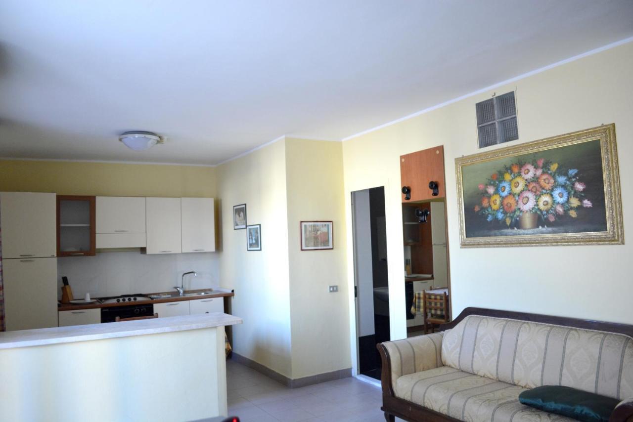 Charming Apartment In Reggio Calabria, 40 Sqm, Terrace Zewnętrze zdjęcie