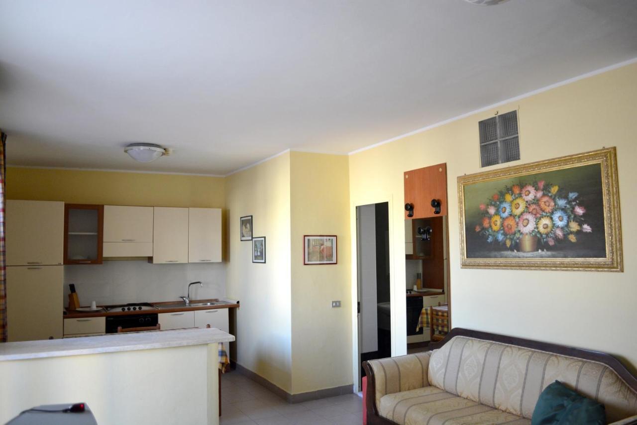 Charming Apartment In Reggio Calabria, 40 Sqm, Terrace Zewnętrze zdjęcie